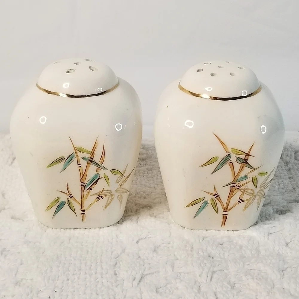 White Bamboo Design  Salt and Pepper Shakers, Oriental Country Cottagecore Style